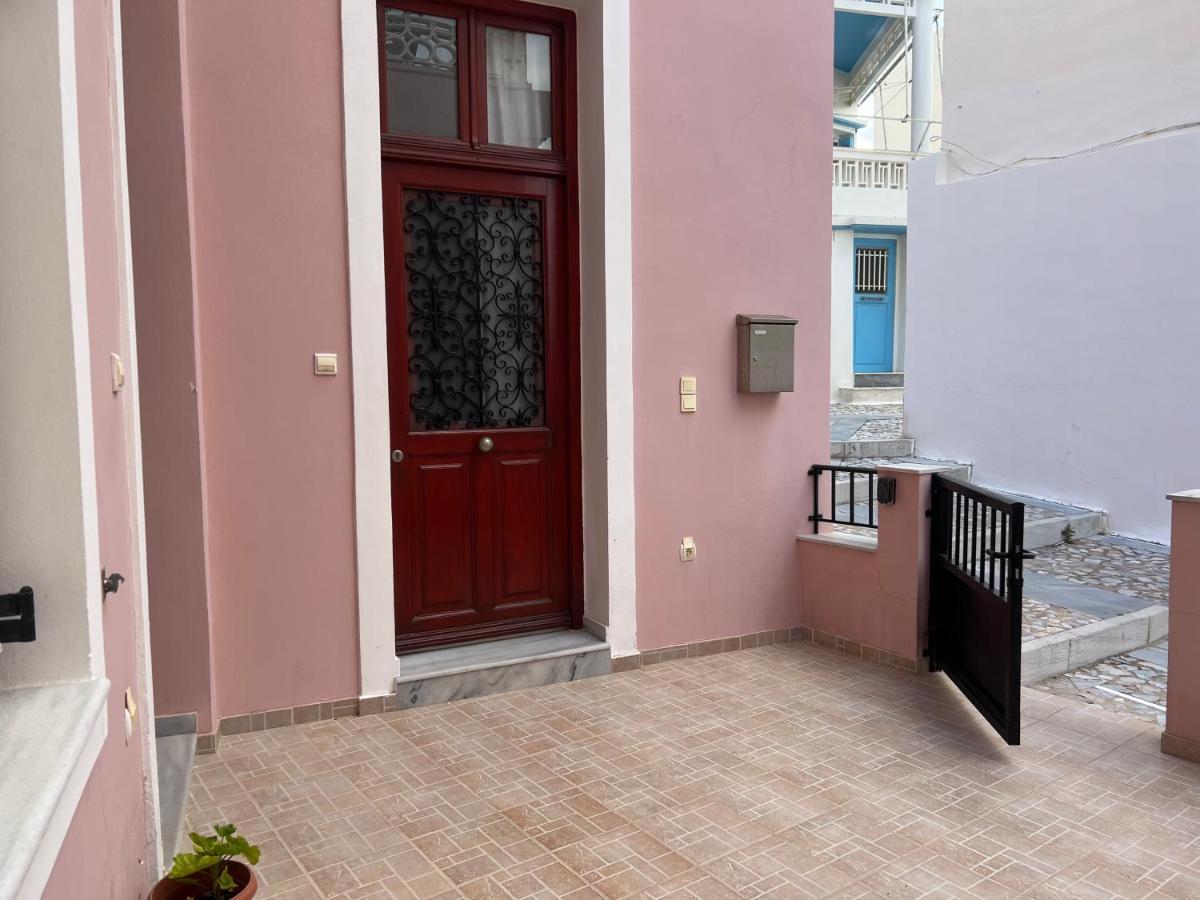 Ermoupoli, Syros City Apartments Dış mekan fotoğraf
