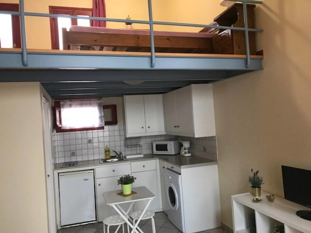 Ermoupoli, Syros City Apartments Dış mekan fotoğraf