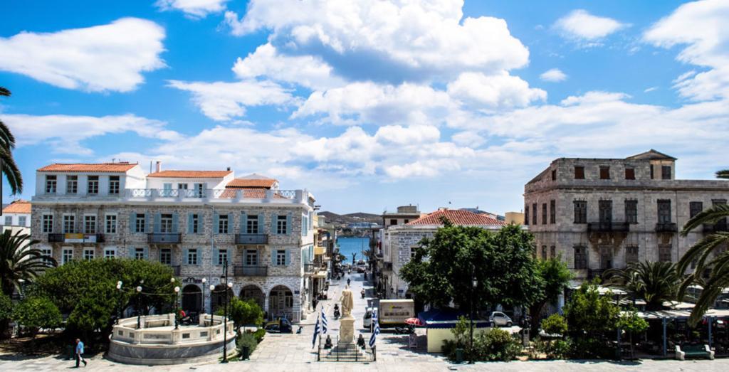 Ermoupoli, Syros City Apartments Dış mekan fotoğraf